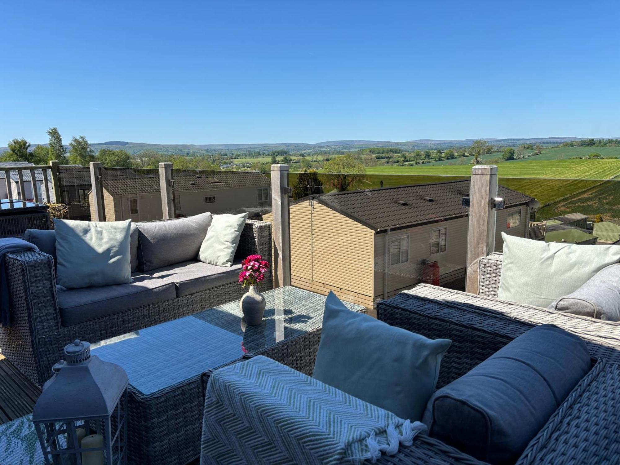 Ribble Valley Lodge Retreat Gisburn Exterior photo
